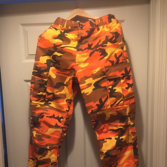 military pants orange